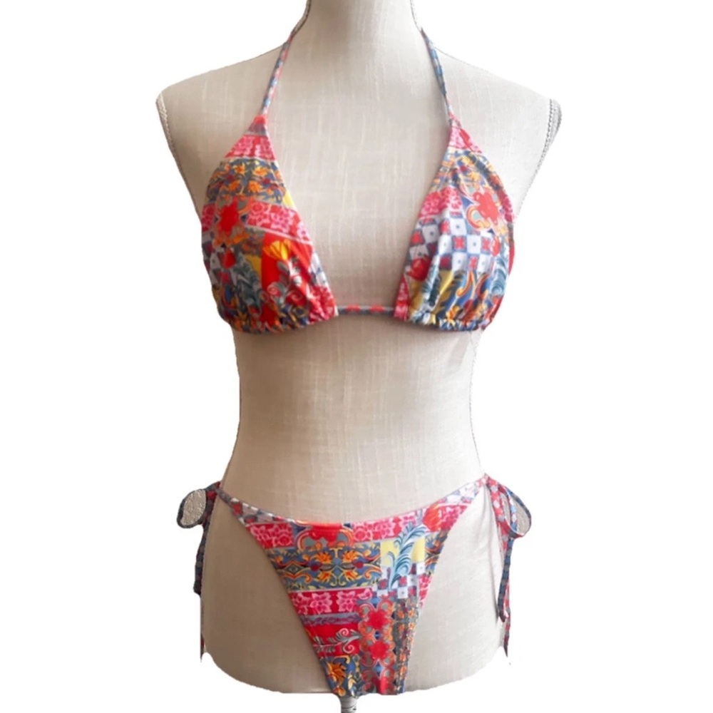 Women’s Orange Paisley Bikini Size Medium Tie Sides & Halter Cheeky Bottoms